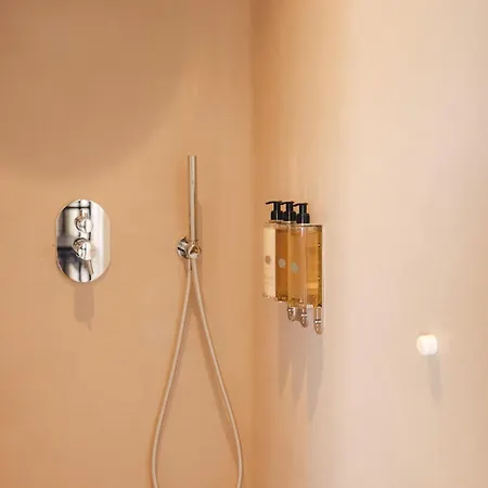 Ray's 1 - Stylish Corner With Balcony Apartament *