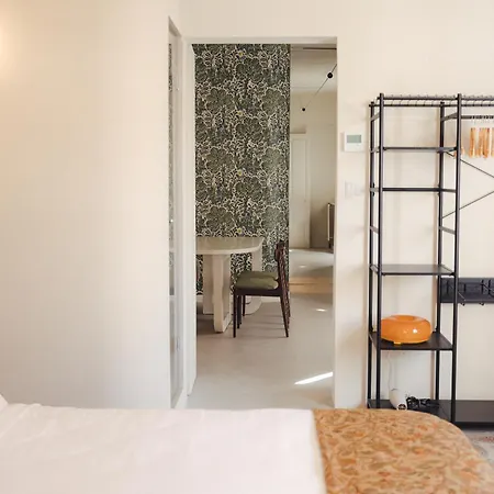 Ray's 1 - Stylish Corner With Balcony 발레타