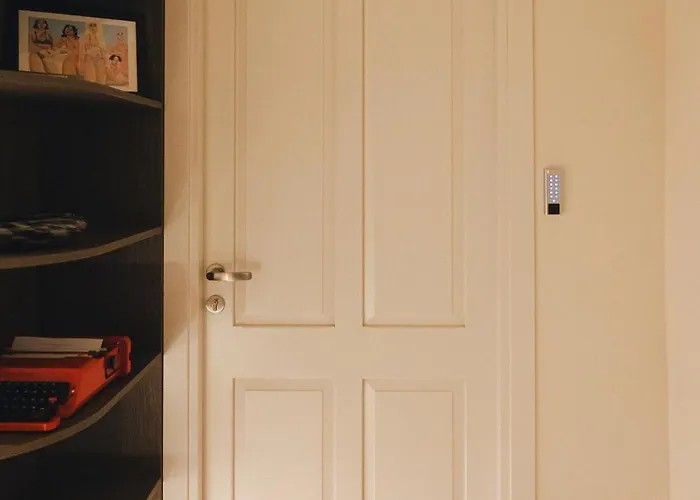 Lägenhet Ray's 1 - Stylish Corner With Balcony