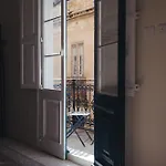 Ray's 1 - Stylish Corner With Balcony 公寓 *