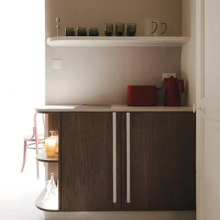 Daire Ray's 1 - Stylish Corner With Balcony