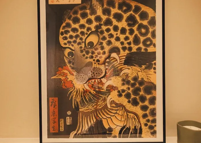 Ray's 1 - Stylish Corner With Balcony Apartament *